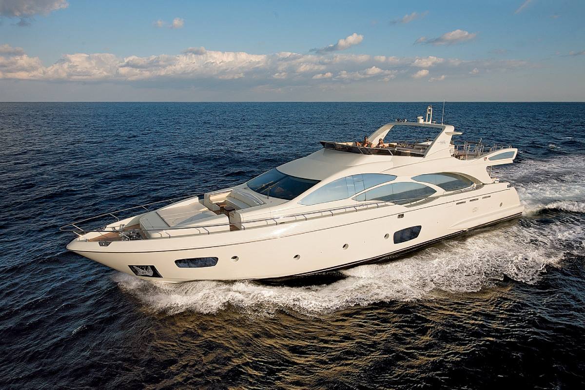Superyacht cruising off Cabo San Lucas